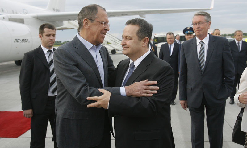 Лавров нуди помоћ за очување Косова и Метохије